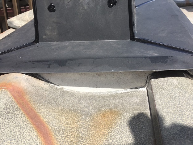 姫路市で煙突面戸部分モルロック塗り上げ